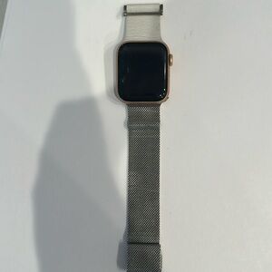 Apple Watch Series 5 perfect rose gold